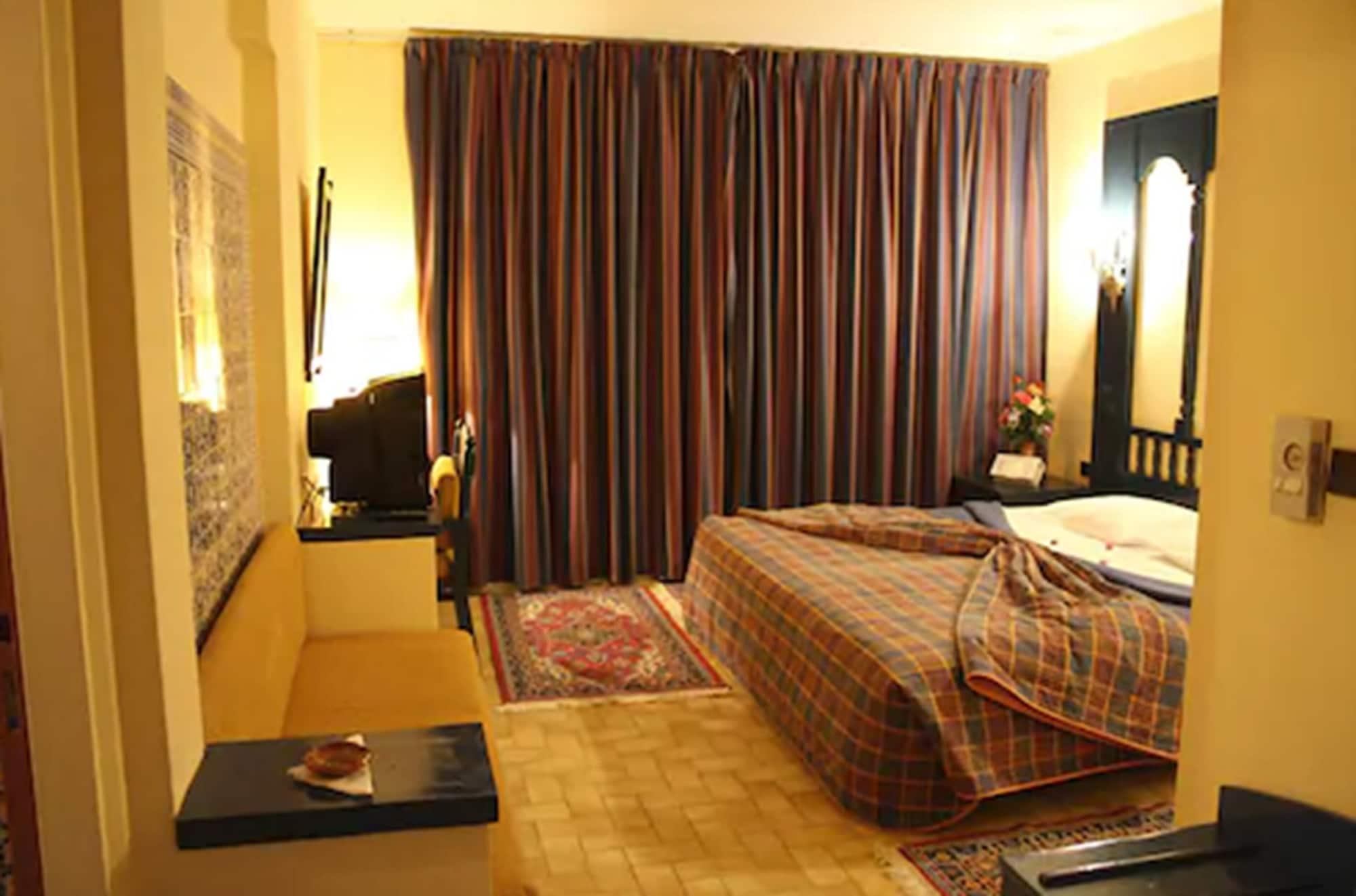 Rs Hotel Karam Palace Uarzazate Exterior foto